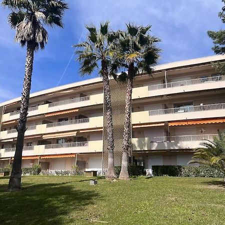 Appartement Avec Terrasse, Vue Jardin Et Piscine Antibes Eksteriør bilde